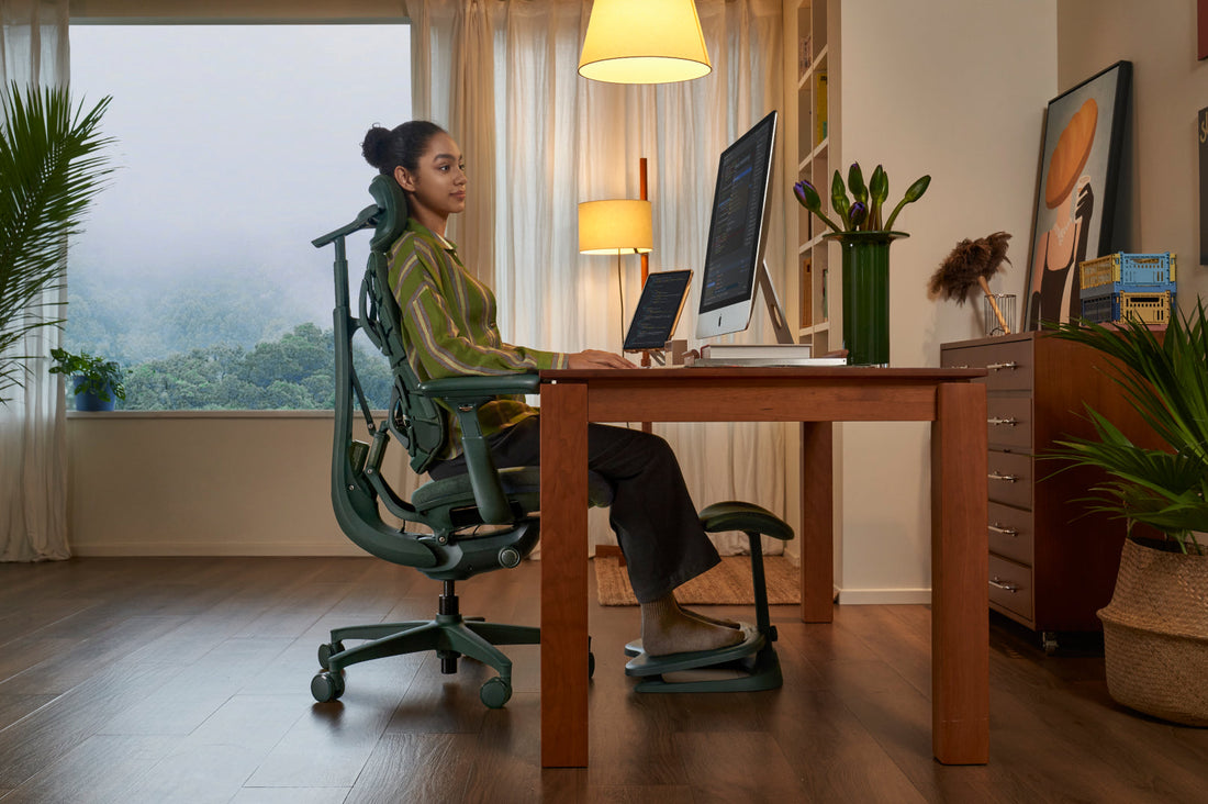 Ergonomie des accoudoirs expliquée : réduire la charge sur les épaules en position assise