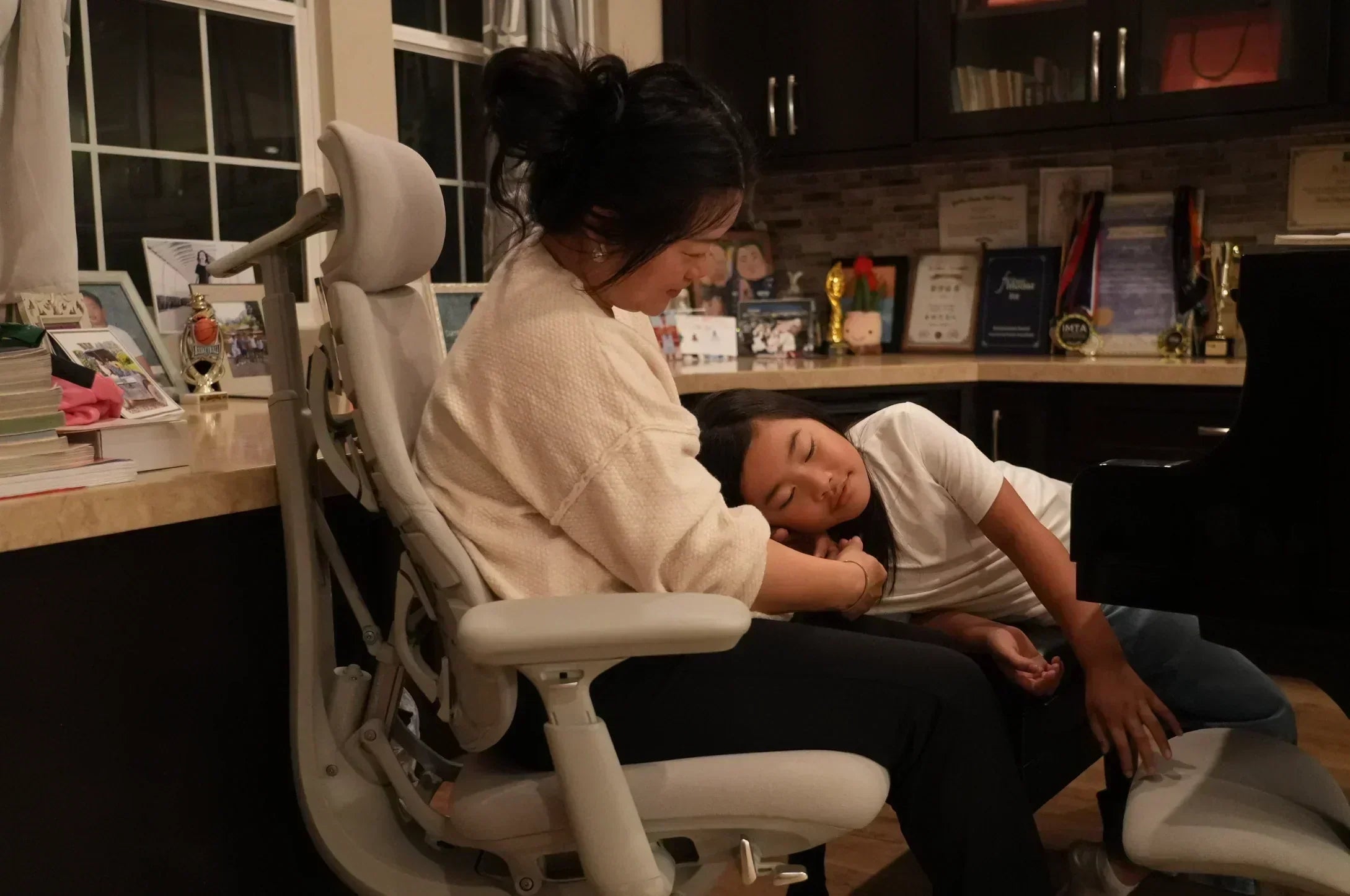 Douleur au coccyx liée à la position assise : causes et conseils pour mieux s’asseoir